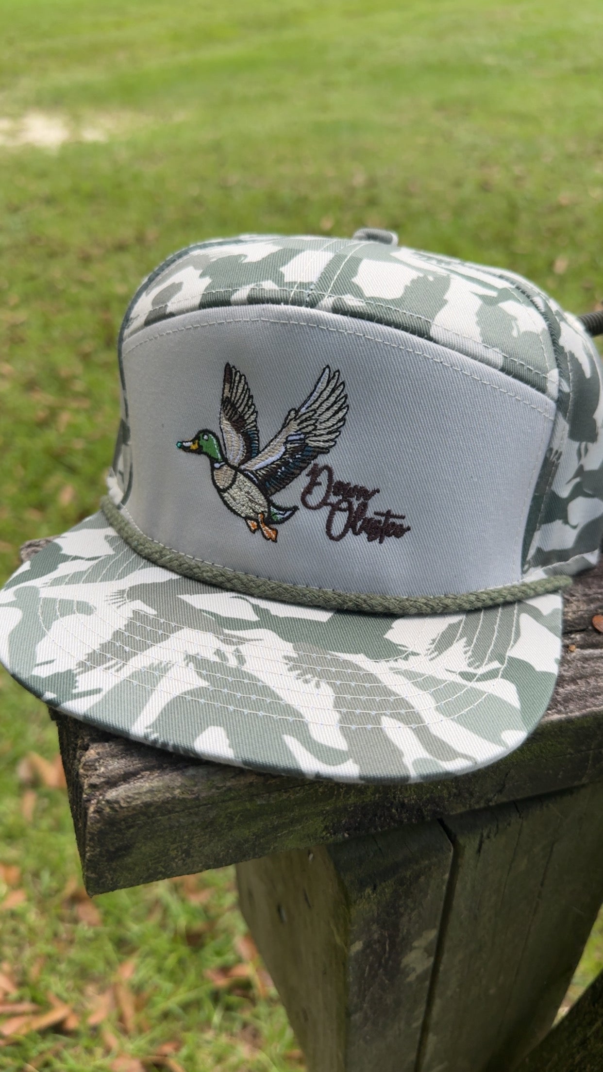 Duck in Flight Adult 7 Panel Hat